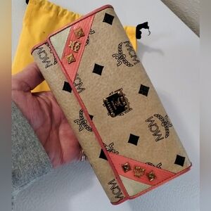 MCM Wallet Studded Cream/Pink/Gold
